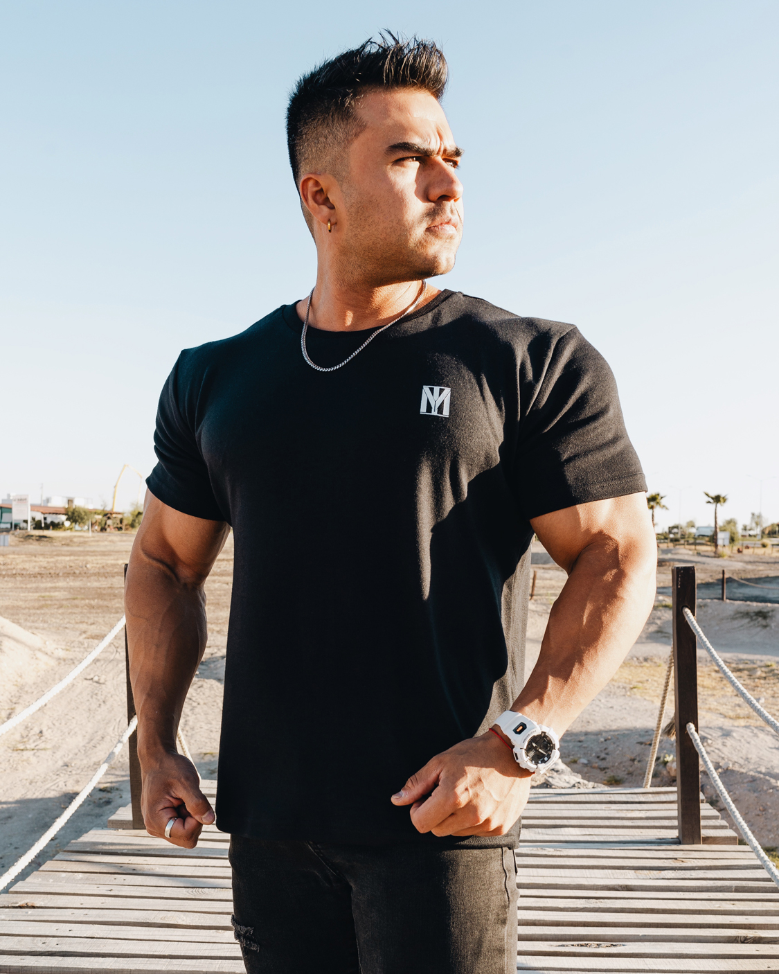 T-SHIRT NEGRA NUNCA TE RINDAS