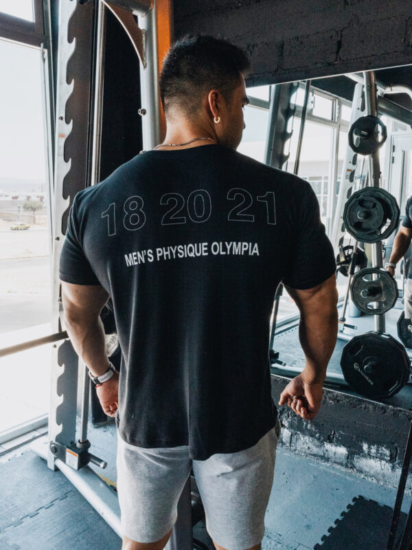 T-SHIRT NEGRA PHYSIQUE OLYMPIA